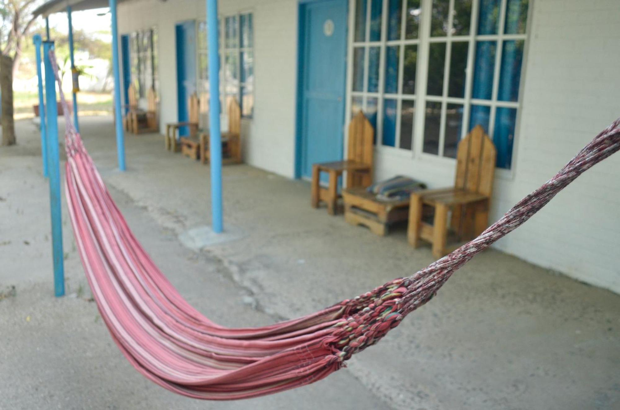 Playa Del Ritmo Beach Hostel & Bar - Adults Only ซันตามาร์ตา ภายนอก รูปภาพ