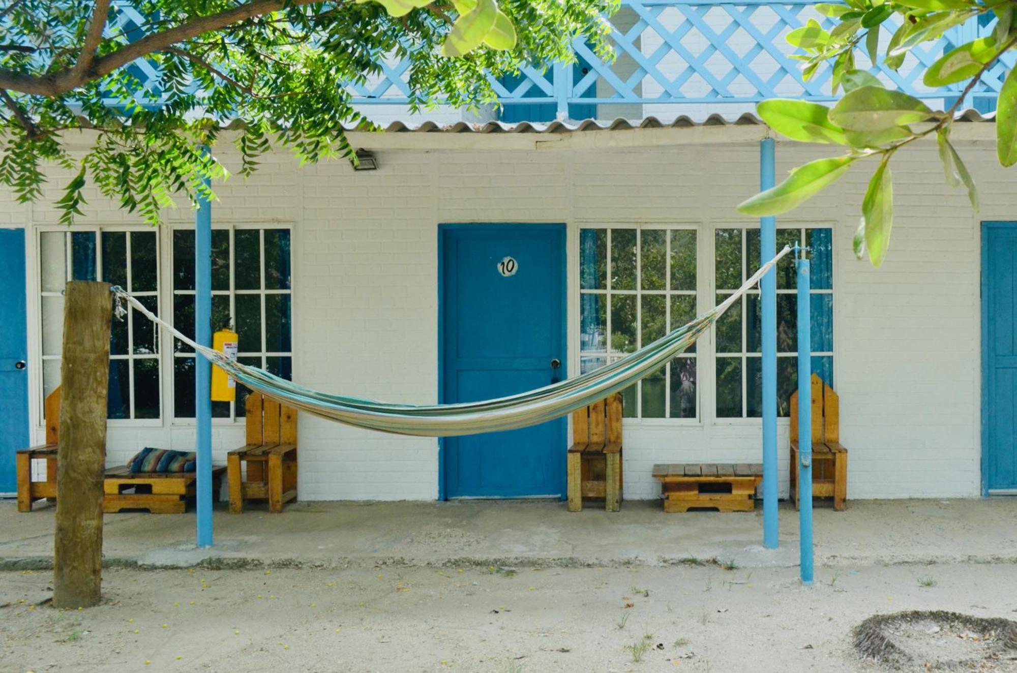 Playa Del Ritmo Beach Hostel & Bar - Adults Only ซันตามาร์ตา ภายนอก รูปภาพ
