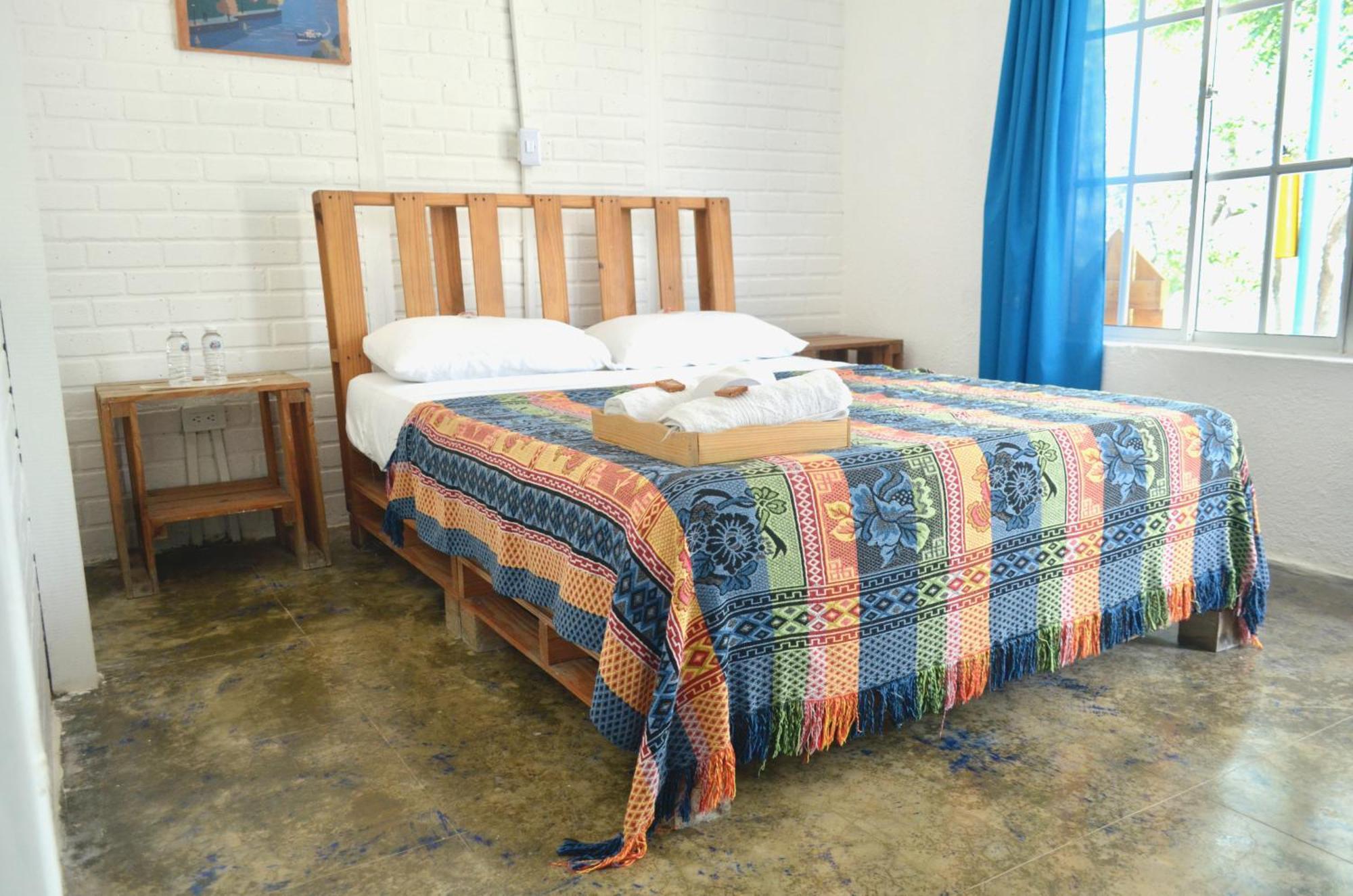 Playa Del Ritmo Beach Hostel & Bar - Adults Only ซันตามาร์ตา ภายนอก รูปภาพ