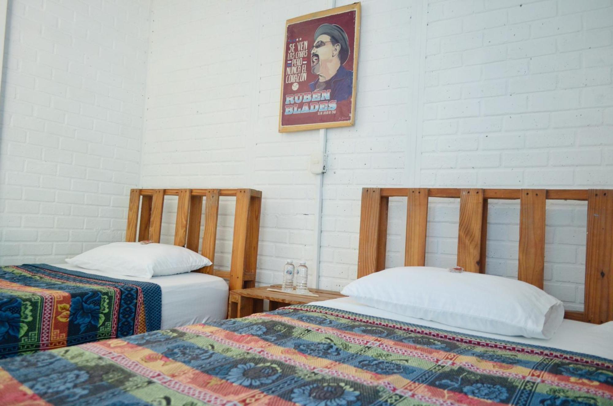 Playa Del Ritmo Beach Hostel & Bar - Adults Only ซันตามาร์ตา ภายนอก รูปภาพ
