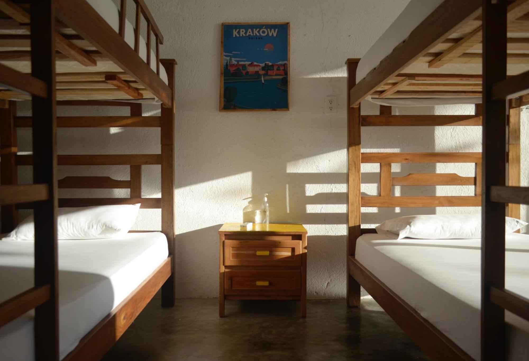 Playa Del Ritmo Beach Hostel & Bar - Adults Only ซันตามาร์ตา ภายนอก รูปภาพ