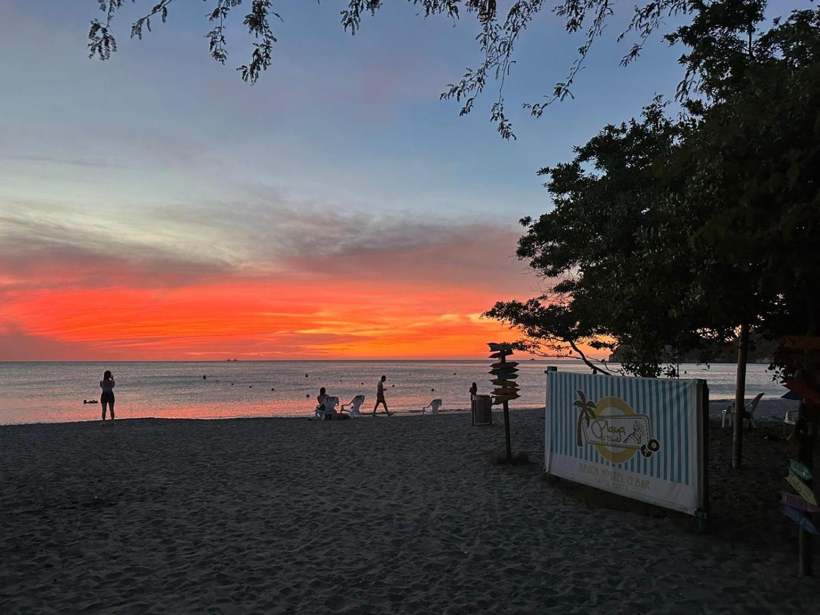 Playa Del Ritmo Beach Hostel & Bar - Adults Only ซันตามาร์ตา ภายนอก รูปภาพ